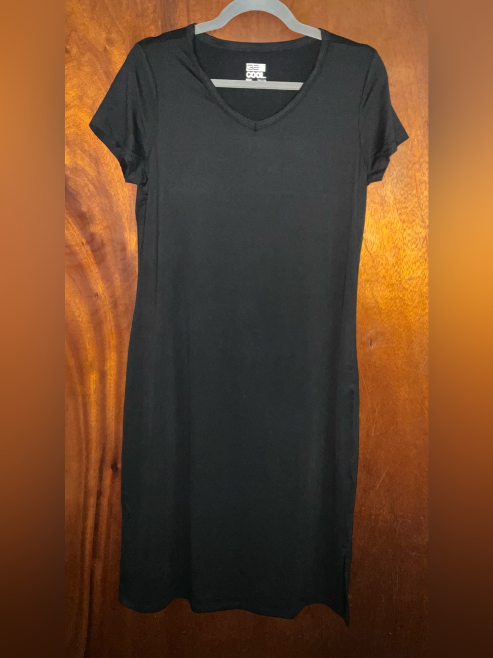 32 Degrees Black V-Neck Short Sleeve Dress